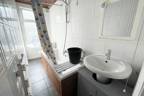 4 bedroom terraced house to rent, Nowell Crescent, Leeds, West Yorkshire