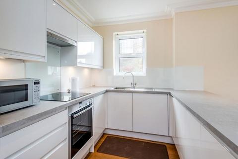 1 bedroom flat to rent, Onslow Avenue, Richmond