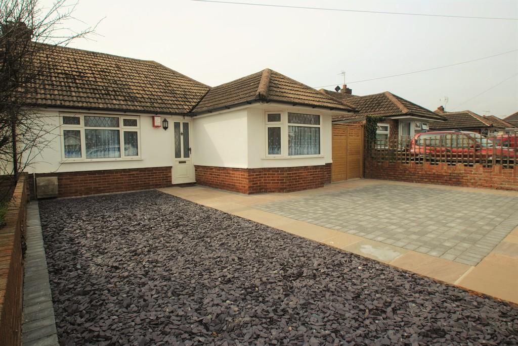 Fair Street, Broadstairs 2 bed semidetached bungalow £875 pcm (£202 pw)