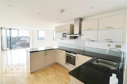 2 bedroom flat to rent, Rubicon Court - Romford - RM1