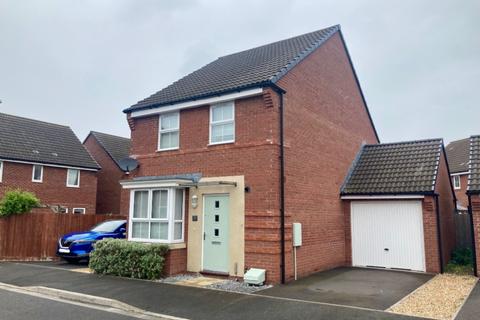 3 bedroom detached house to rent, Royal Drive, Bridgwater