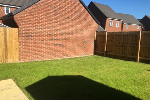 3 bedroom detached house to rent, Royal Drive, Bridgwater