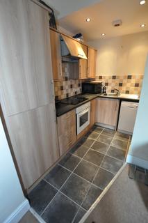 3 bedroom flat to rent, Coniston Avenue, West Jesmond, Newcastle Upon Tyne