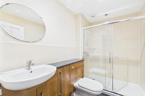 3 bedroom flat to rent, Coniston Avenue, West Jesmond, Newcastle Upon Tyne