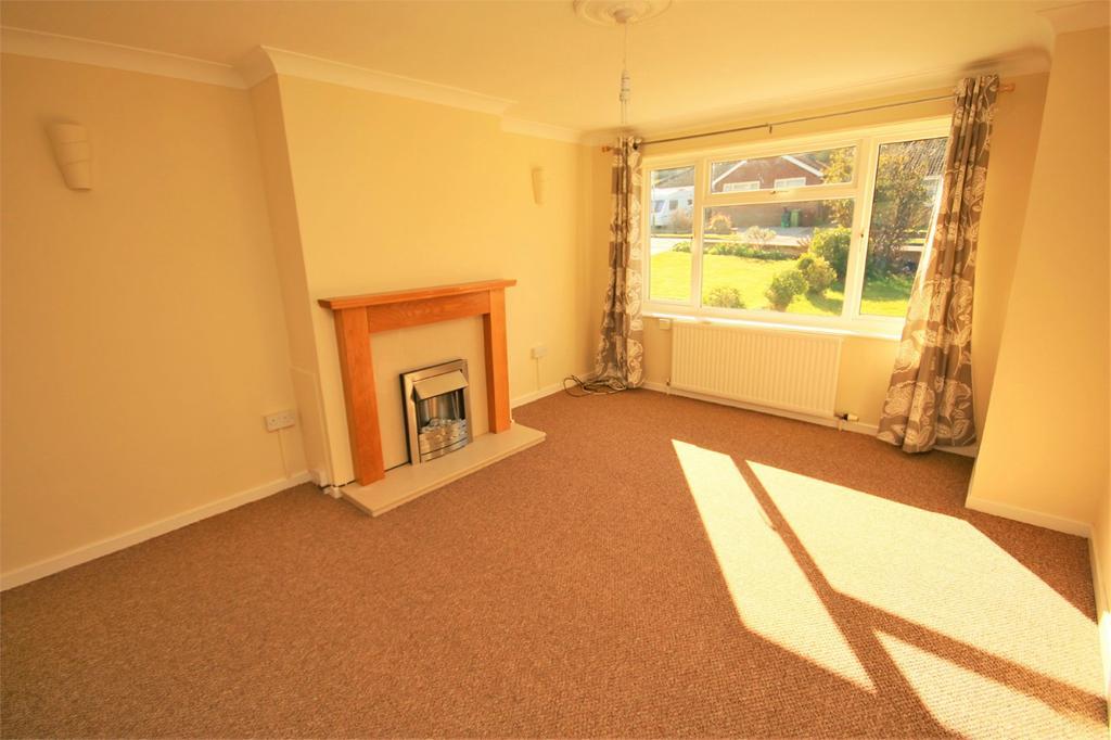 Beeches Road, Cheltenham 3 bed semidetached house £995 pcm (£230 pw)