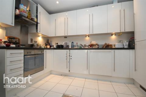 2 bedroom flat to rent, The Sphere - Canning Town - E16