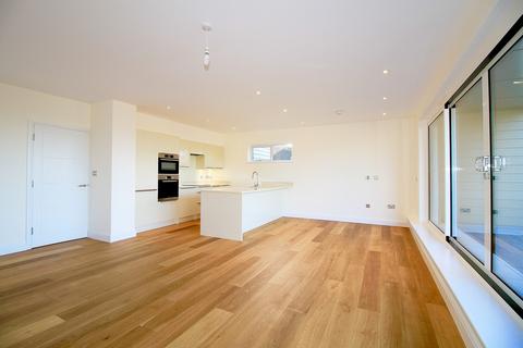 3 bedroom penthouse to rent, Mortimer Court, 66 Cumnor Hill, Oxford, OX2