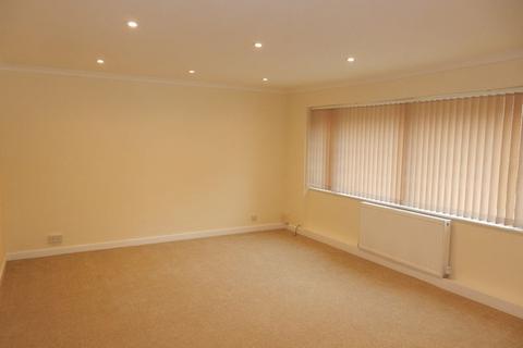 2 bedroom apartment to rent, Caterham