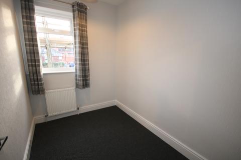 3 bedroom terraced house to rent, Clough Road, Sheffield S1