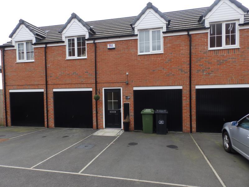 WAGGON ROAD, NEW FOREST VILLAGE, LEEDS, LS10 4GX 2 bed flat £700 pcm