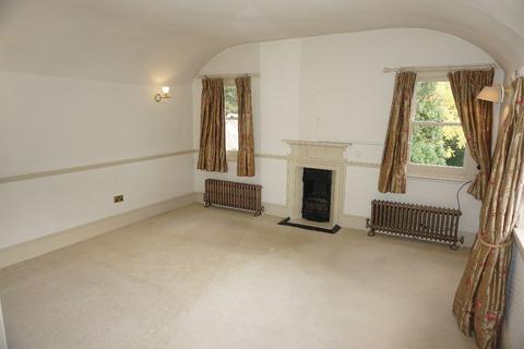 7 bedroom terraced house to rent, HIGH STREET, OLNEY