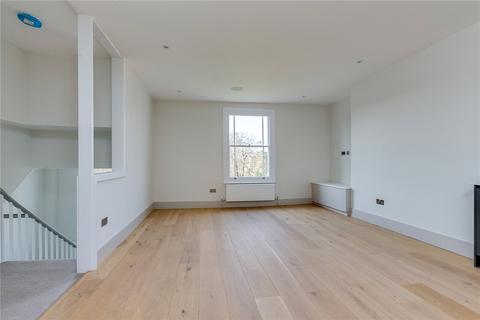 2 bedroom flat to rent, Spencer Road, London