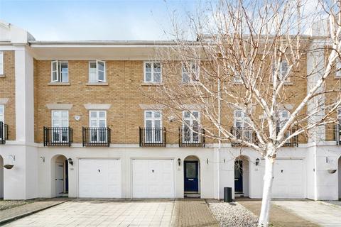 3 bedroom terraced house to rent, Bevin Square, London, SW17