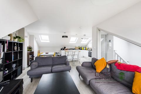 3 bedroom flat to rent, Goldhurst Terrace, South Hampstead NW6