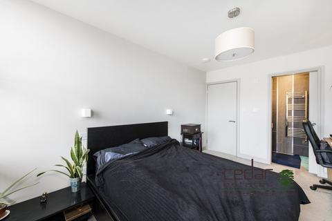 3 bedroom flat to rent, Goldhurst Terrace, South Hampstead NW6