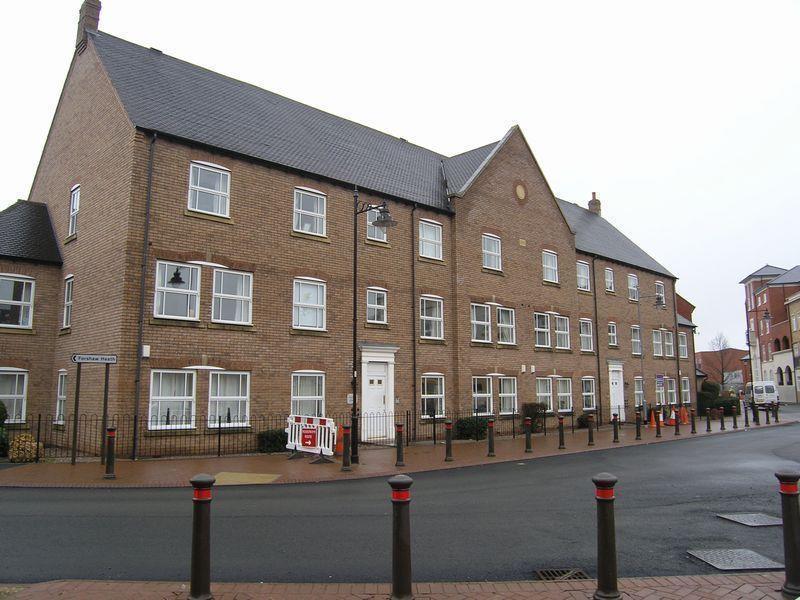 Rumbush Lane, Dickens Heath, SOLIHULL 2 bed flat £675 pcm (£156 pw)