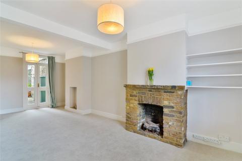 3 bedroom terraced house to rent, Chatham Road, London, SW11