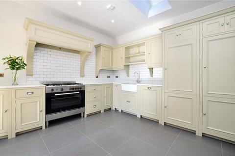 undefined, Kew Green, Richmond, TW9