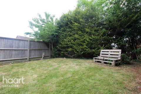 2 bedroom semi-detached house to rent, Acorn Way, WIGSTON