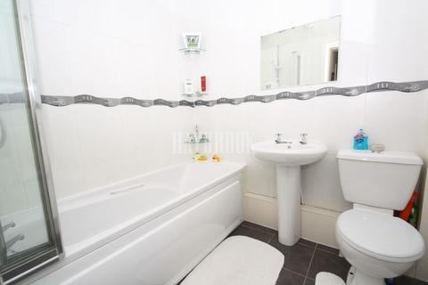 2 bedroom flat for sale - Kinsey Road, High Green