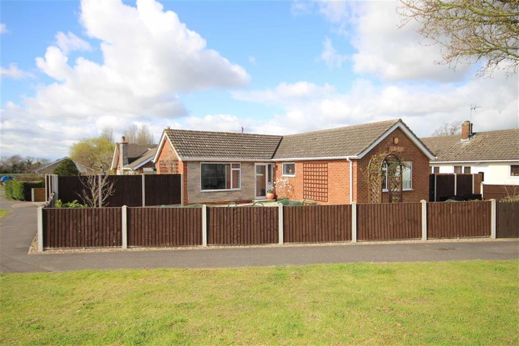 St Hughs Drive, Langworth, Lincoln, Lincolnshire 3 bed detached
