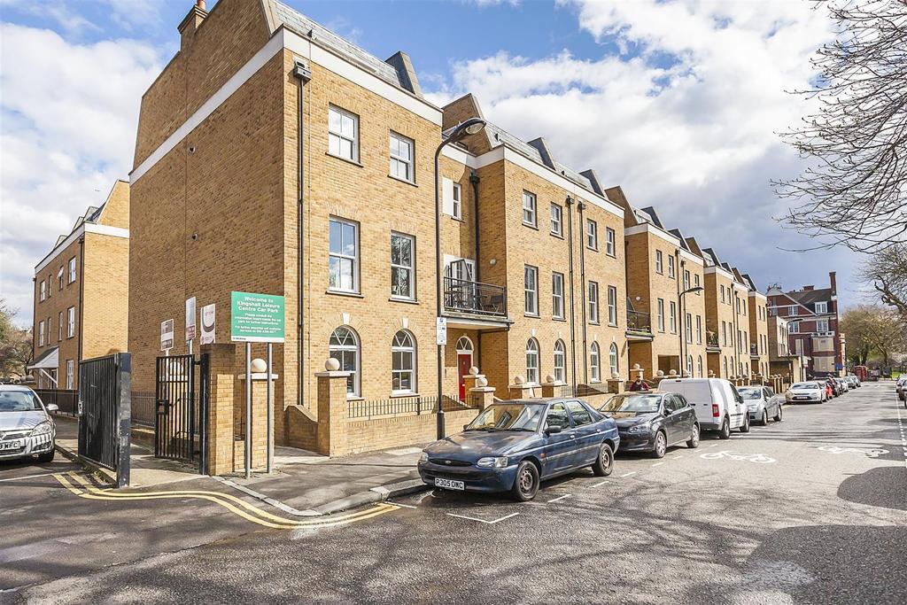 Clapton Square, London 2 bed apartment £550,000