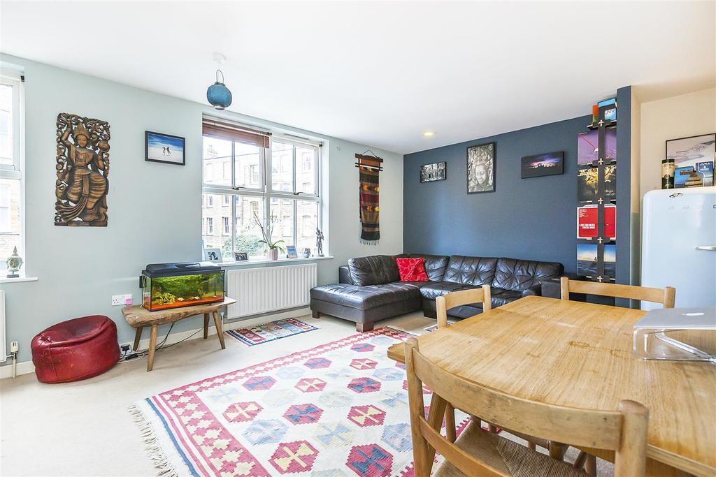Clapton Square, London 2 bed apartment £550,000
