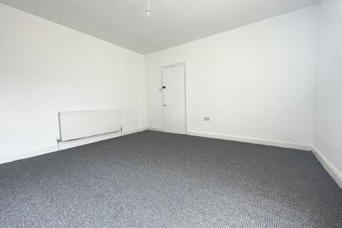 3 bedroom terraced house to rent, Bayswater Grove, Leeds, West Yorkshire, LS8