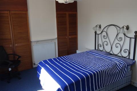3 bedroom house to rent - Southampton