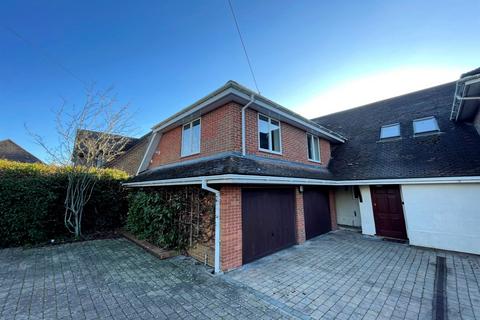 2 bedroom flat to rent, Winchester