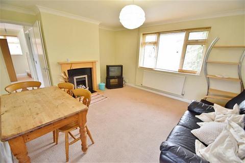 3 bedroom maisonette to rent, Winnall