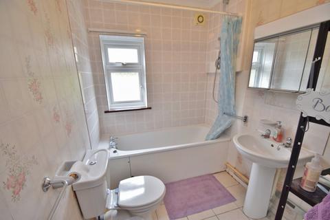 4 bedroom semi-detached house to rent, Stanmore