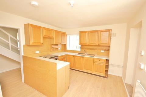 4 bedroom semi-detached house to rent, Stanmore