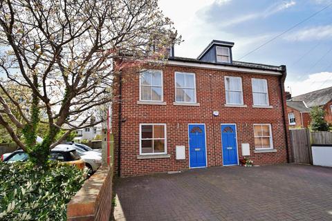 4 bedroom semi-detached house to rent, Winchester City Centre