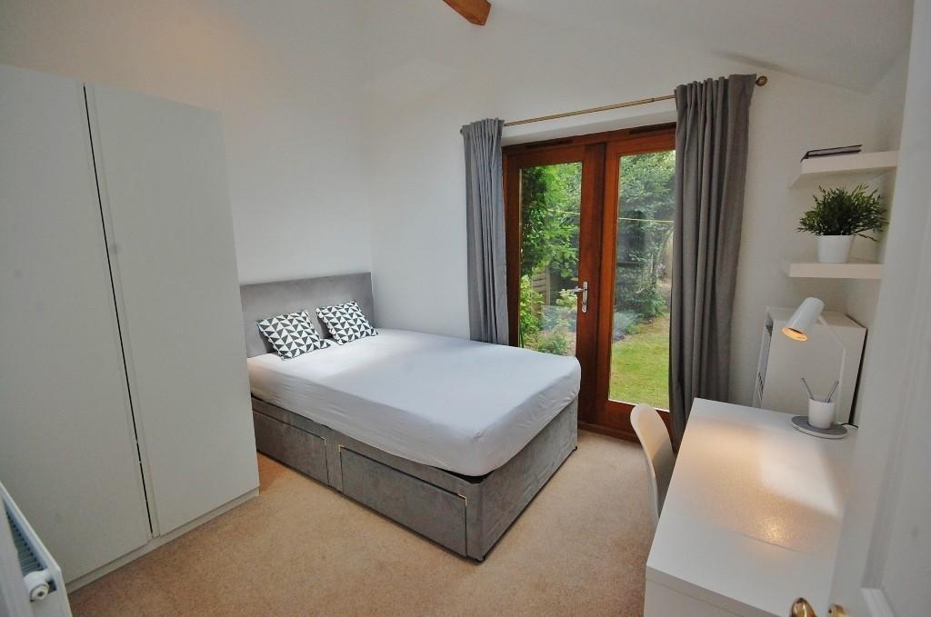 Bed3