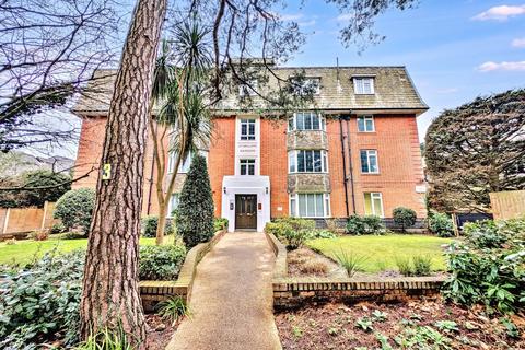 1 bedroom flat for sale, East Cliff