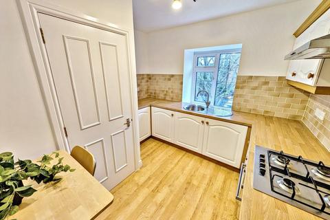 1 bedroom flat for sale, East Cliff