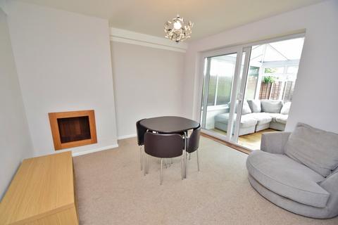 4 bedroom semi-detached house to rent, Stanmore