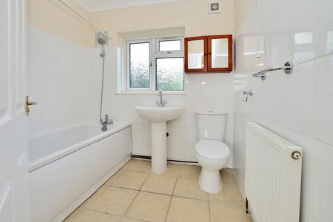 1 bedroom maisonette to rent, Worsley Road, Frimley