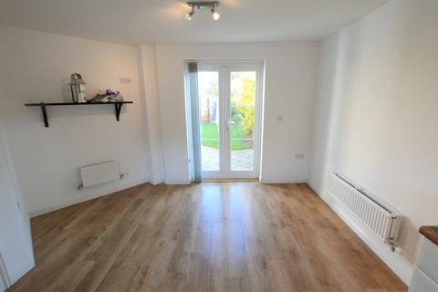 3 bedroom link detached house to rent, Sycamore Drive, Bury St Edmunds