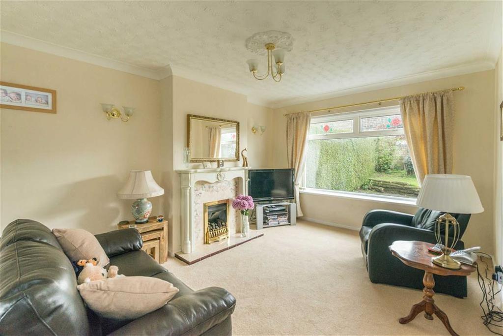 Wood Lane, Stannington, Sheffield, S6 3 bed detached house £230,000