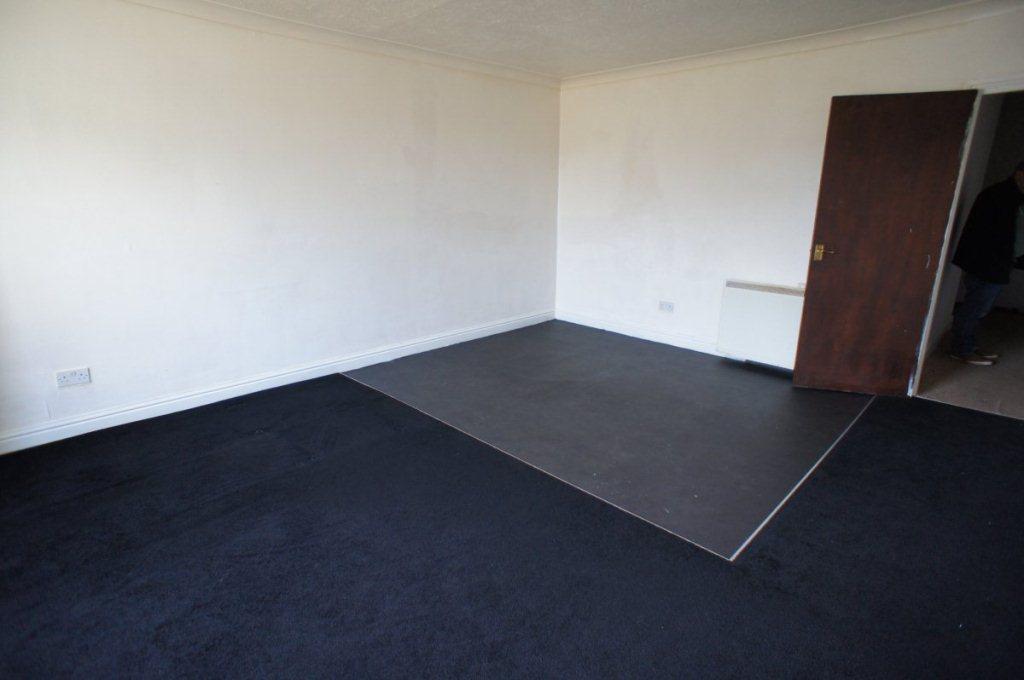 Wellington Esplanade, Lowestoft 2 bed flat £400 pcm (£92 pw)