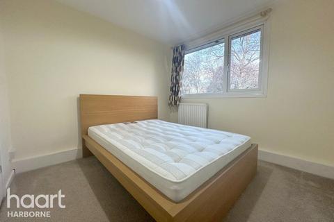 2 bedroom apartment to rent, LORDSWOOD SQ, HARBORNE