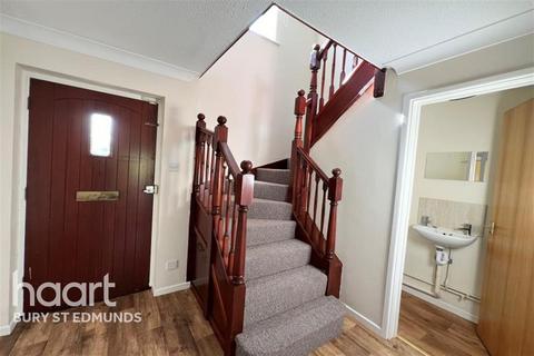 4 bedroom detached house to rent, Birkdale Court, Fornham St. Martin