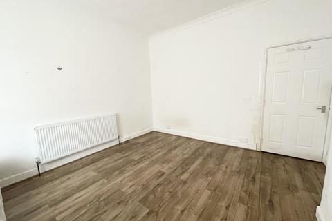 3 bedroom terraced house to rent, Rowland Place, Leeds, West Yorkshire, LS11