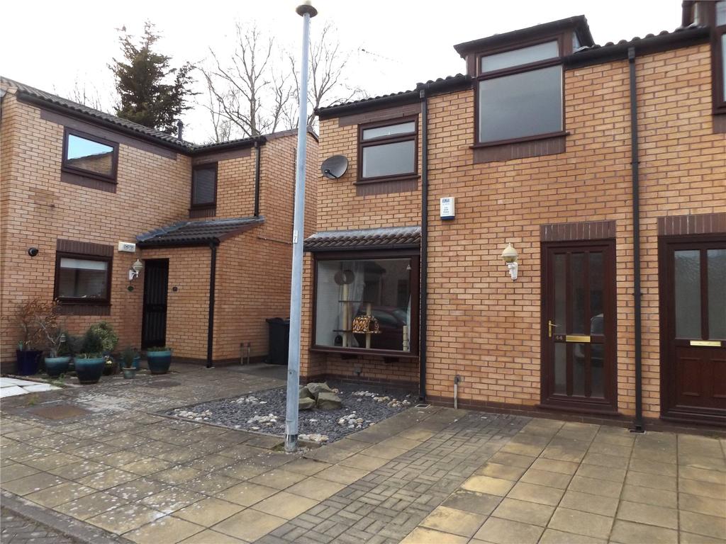 Hatherton Way, Northgate Village, Chester, CH2 2 bed end of terrace