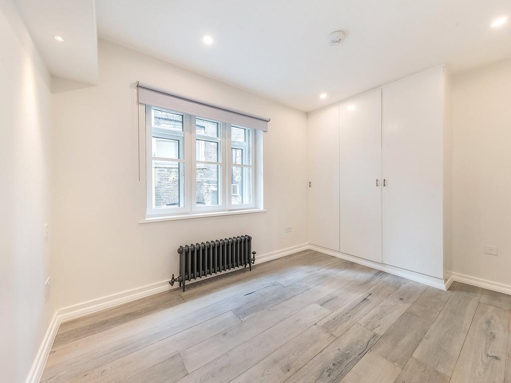 Catherine St Wc2b