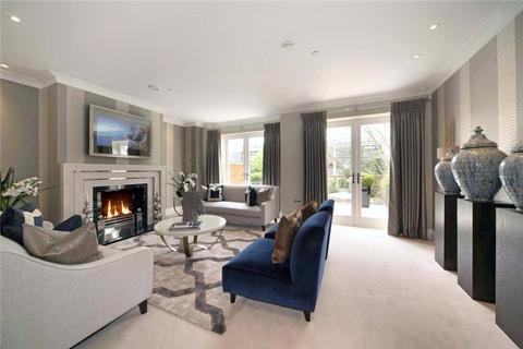 5 bedroom terraced house to rent, Long Walk Villas, 76A Kings Road, Windsor, Berkshire, SL4