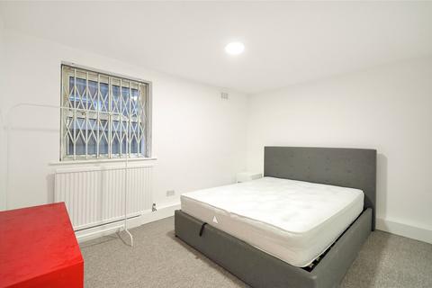 3 bedroom flat to rent, Minster Road, Kilburn, London, NW2