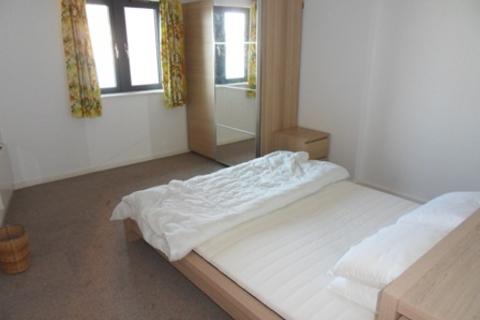 1 bedroom flat to rent, South Quay, Kings Road, Swansea. SA1 8AL